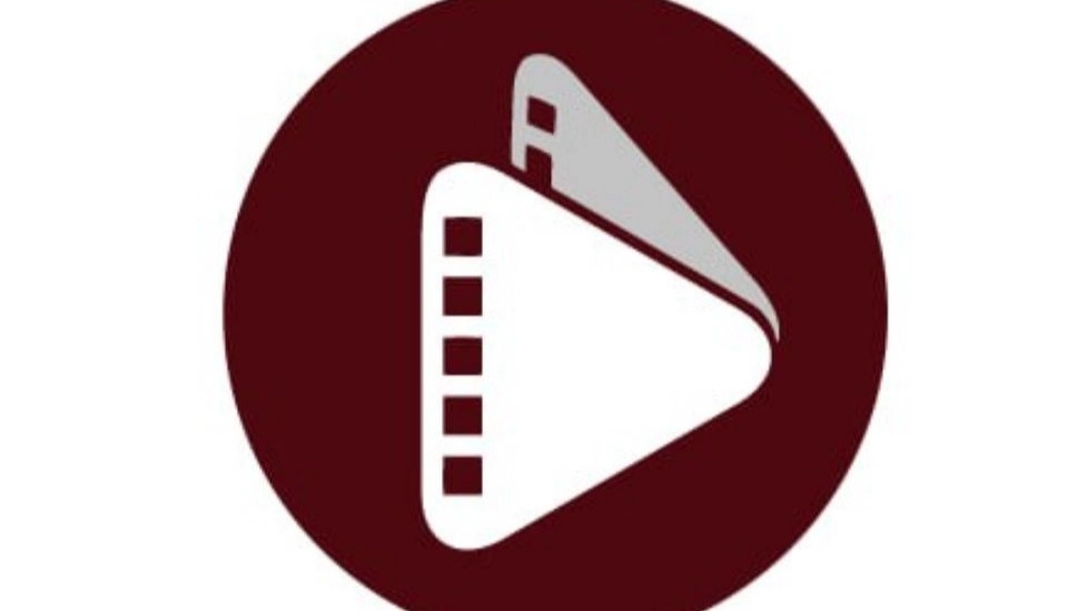 فیلمی از نمایندگان کارخانه تولیدی آراد پلیمر نوین